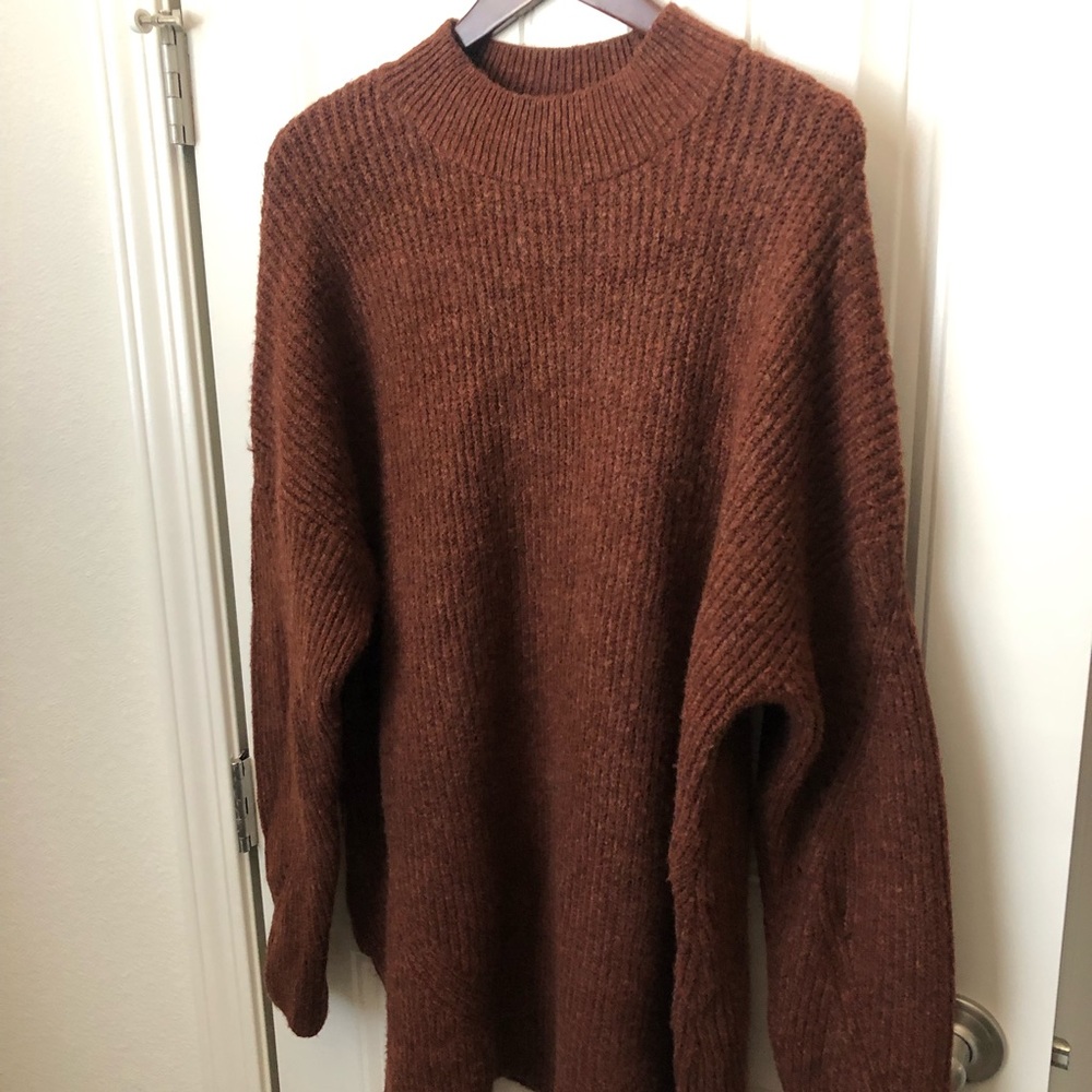 Oversized Brown Sweater by Old Navy, Size XXL.